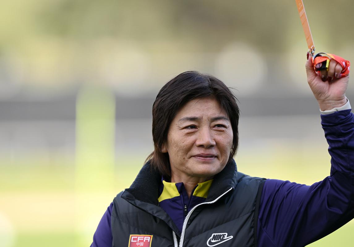 中国女足现任教练